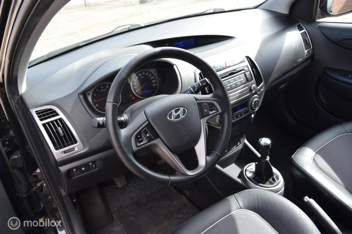 Hyundai i20 Hyundai i20 1.2i i-Vision|43.518KM|Dealer|stoelverw|1e eig|
