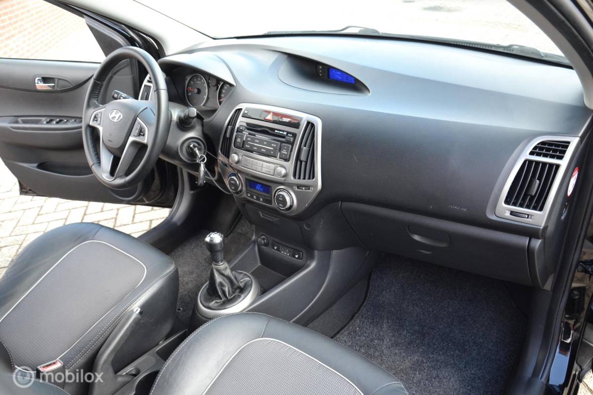 Hyundai i20 Hyundai i20 1.2i i-Vision|43.518KM|Dealer|stoelverw|1e eig|