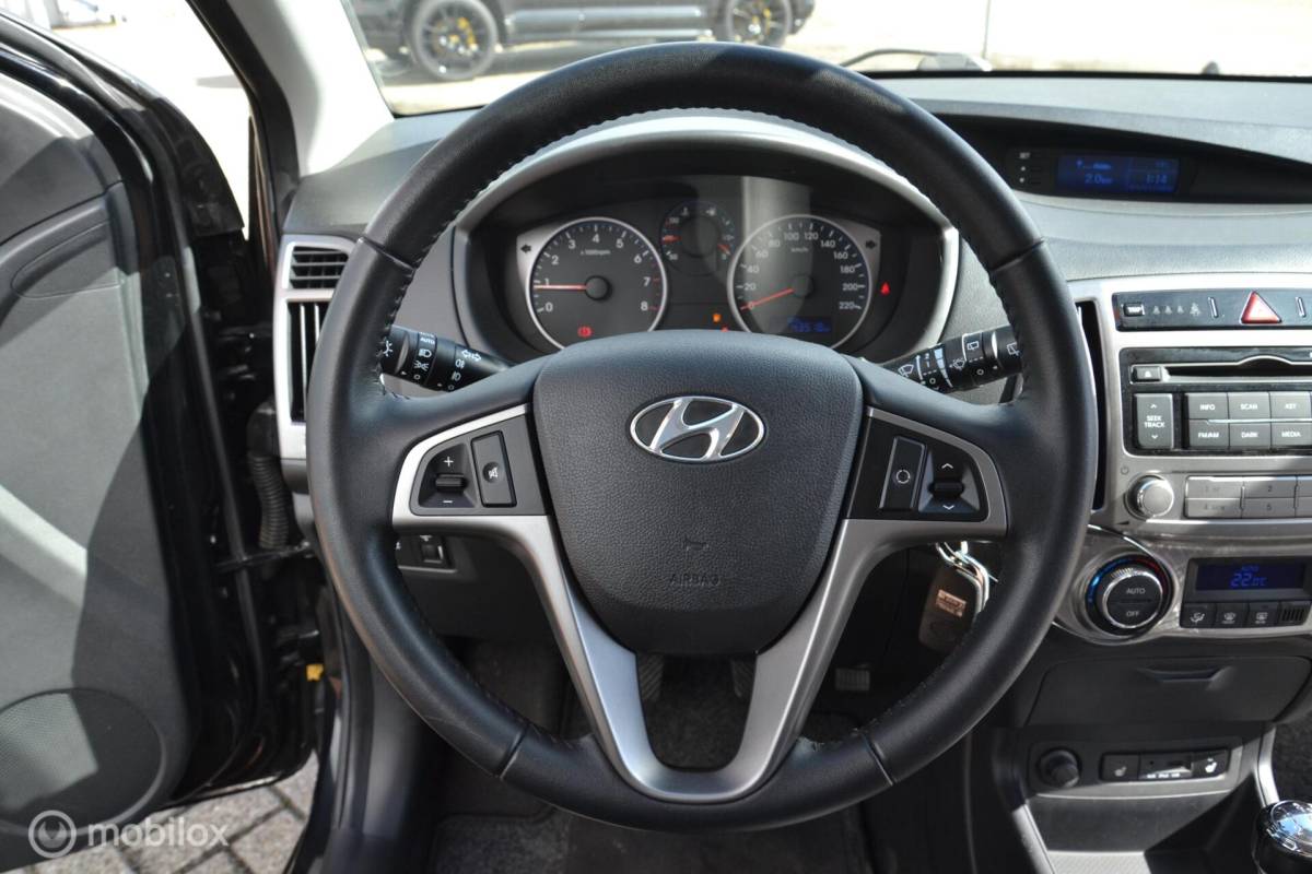 Hyundai i20 Hyundai i20 1.2i i-Vision|43.518KM|Dealer|stoelverw|1e eig|