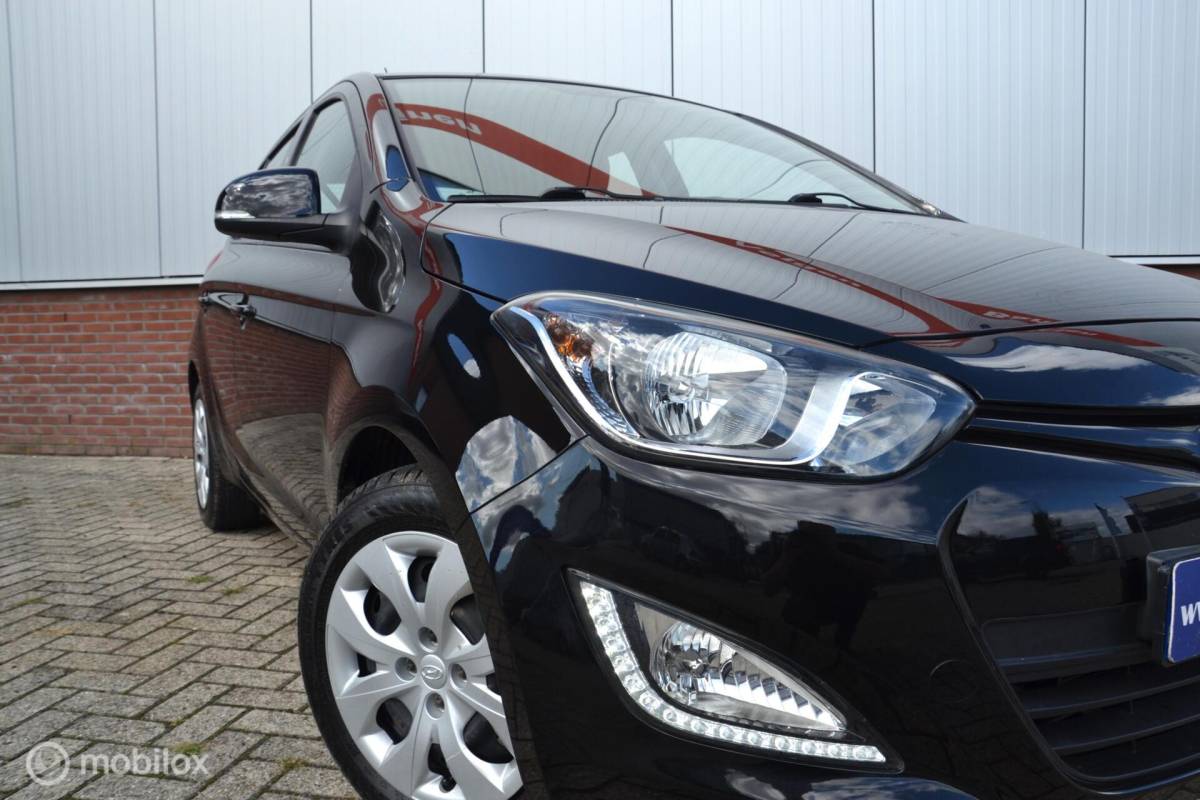 Hyundai i20 Hyundai i20 1.2i i-Vision|43.518KM|Dealer|stoelverw|1e eig|