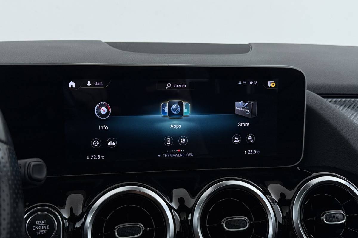 Mercedes-Benz B-Klasse Mercedes-Benz B-klasse 180 Business Solution AMG-Line | Panoramadak | Org NL | CarPlay | Camera | Navigatie | Stoelverwarming |