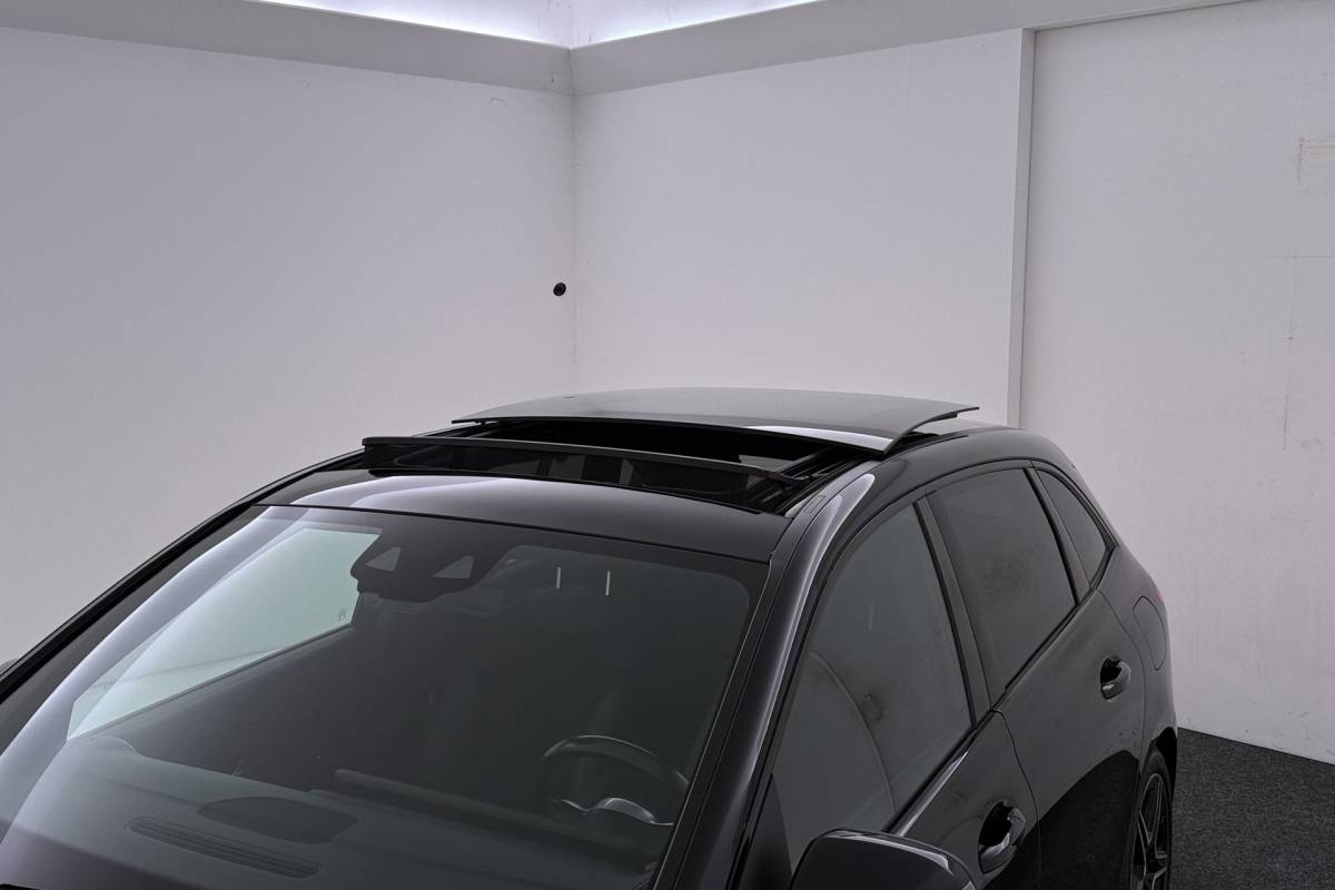 Mercedes-Benz B-Klasse Mercedes-Benz B-klasse 180 Business Solution AMG-Line | Panoramadak | Org NL | CarPlay | Camera | Navigatie | Stoelverwarming |