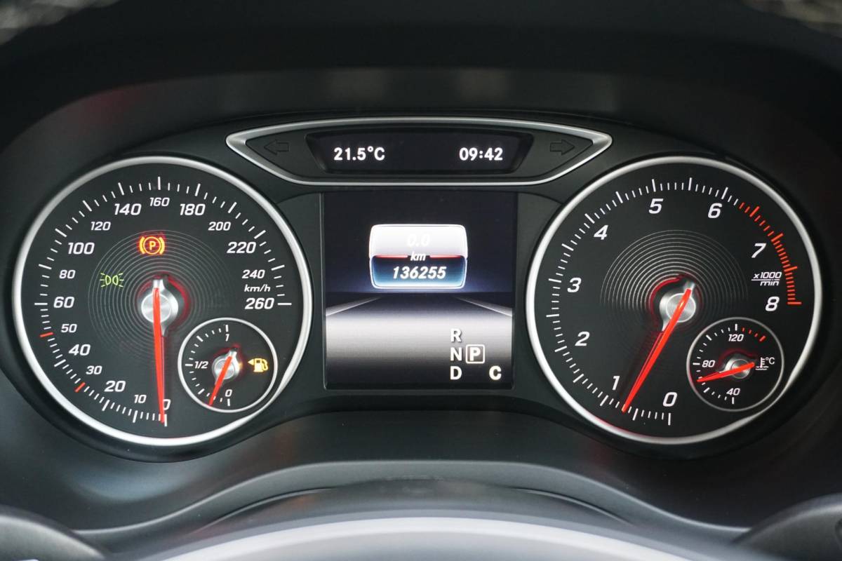 Mercedes-Benz B-Klasse Mercedes-Benz B-klasse 180 Prestige + CAMERA / NAVI / CLIMATE CONTROL