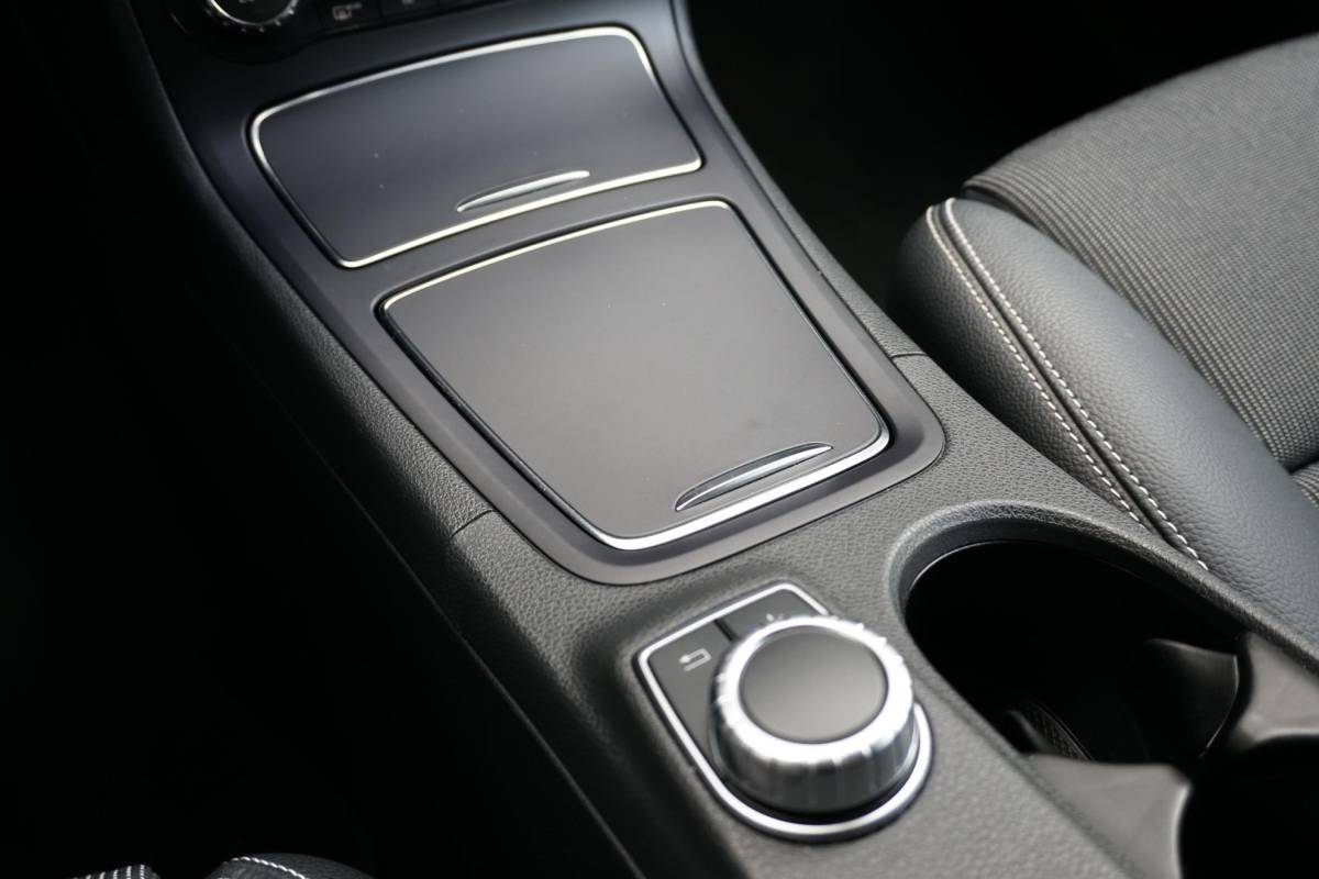 Mercedes-Benz B-Klasse Mercedes-Benz B-klasse 180 Prestige + CAMERA / NAVI / CLIMATE CONTROL