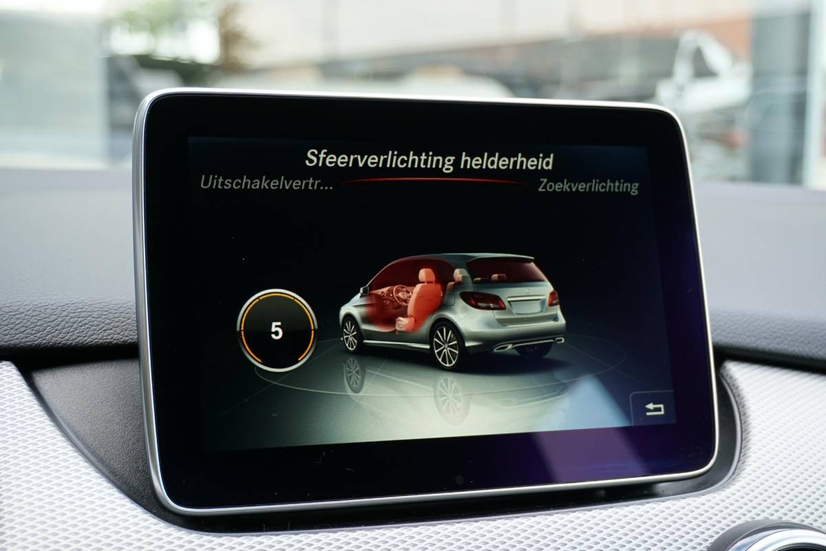 Mercedes-Benz B-Klasse Mercedes-Benz B-klasse 180 Prestige + CAMERA / NAVI / CLIMATE CONTROL