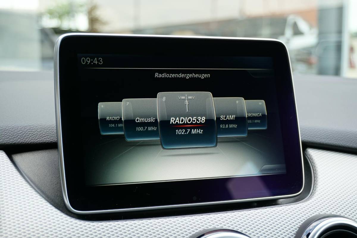 Mercedes-Benz B-Klasse Mercedes-Benz B-klasse 180 Prestige + CAMERA / NAVI / CLIMATE CONTROL