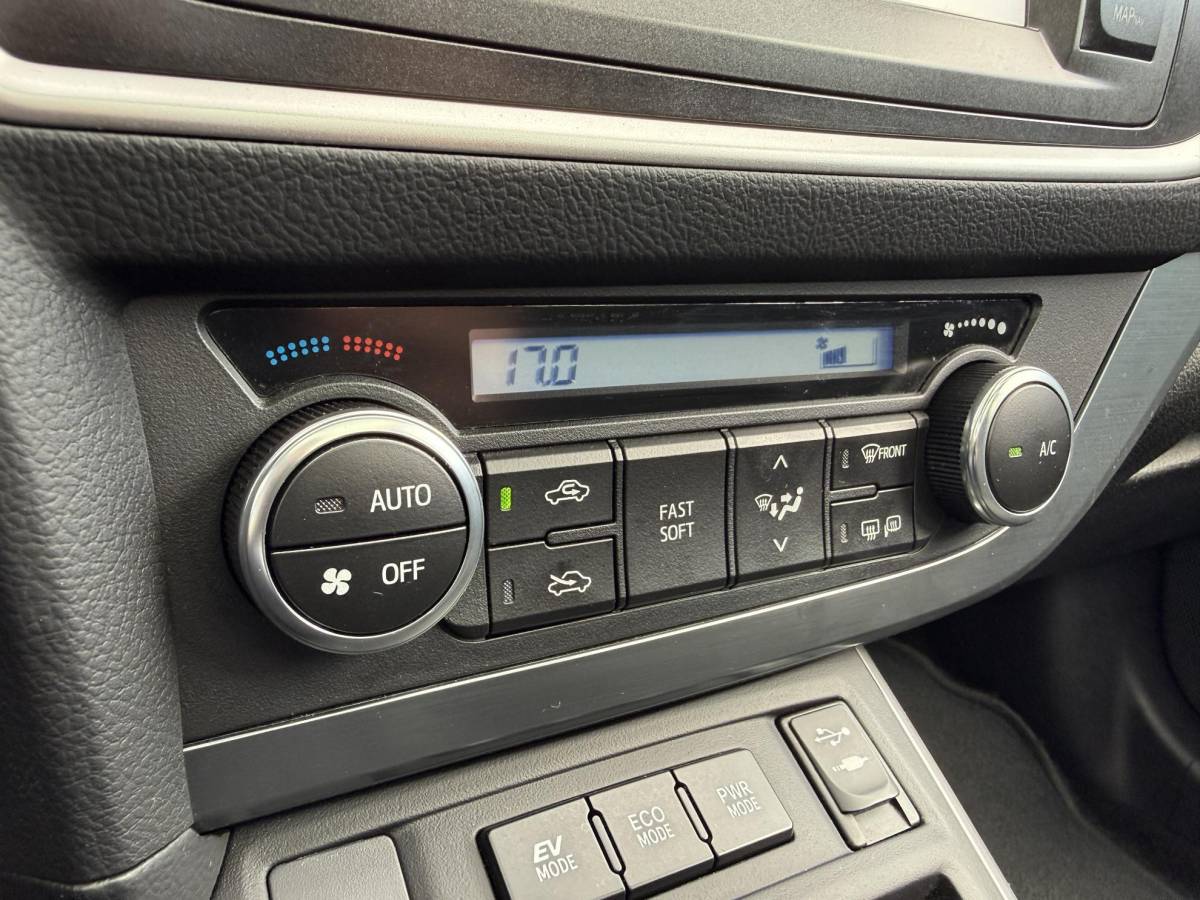 Toyota Auris Toyota Auris Touring Sports 1.8 Hybrid Lease 136PK | Climate Control | Camera | Panoramadak | Lichtmetalen Velgen