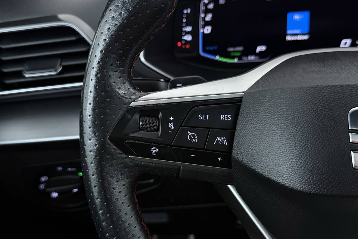 SEAT Tarraco Seat Tarraco 1.4 TSI e-Hybrid PHEV FR | 95% SOH | Uitklap Trekhaak | Panoramadak | Stoelverwarming | Digital Cockpit | CarPlay |