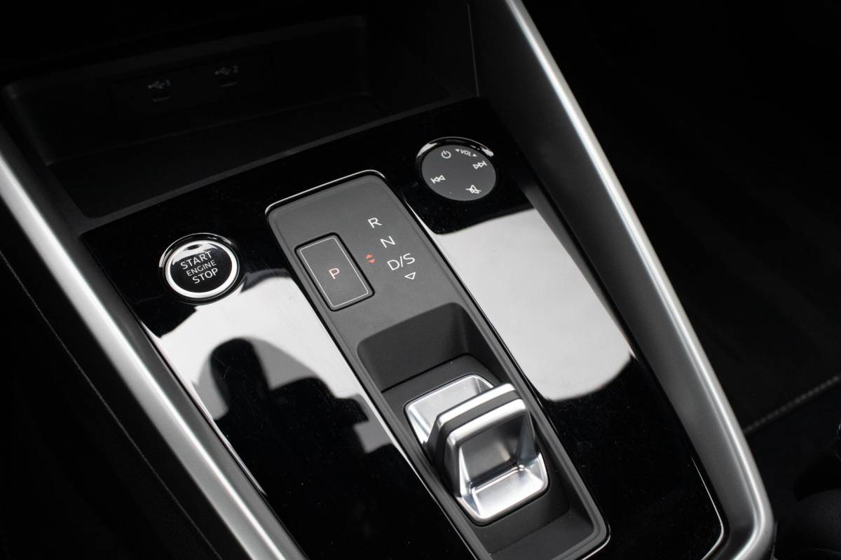 Audi A3 Audi A3 Sportback 40 TFSIe Sline Pano Maxton B&O ACC Parkeerhulp Keyless