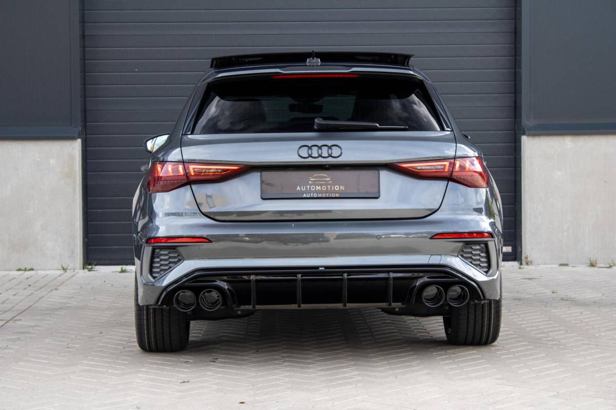 Audi A3 Audi A3 Sportback 40 TFSIe Sline Pano Maxton B&O ACC Parkeerhulp Keyless