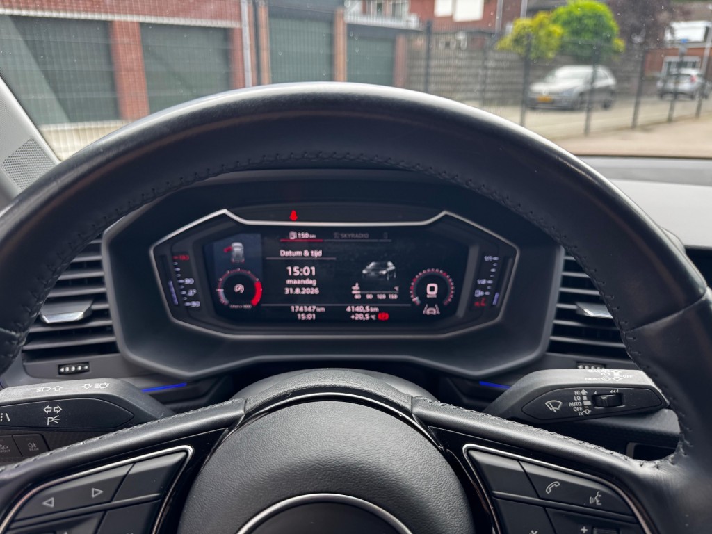 Audi A1 Sportback Audi A1 SPORTBACK 30 TFSI PRO LINE S / CARPLAY / CRUISE / MATRIX-LED / RIJKLAAR!