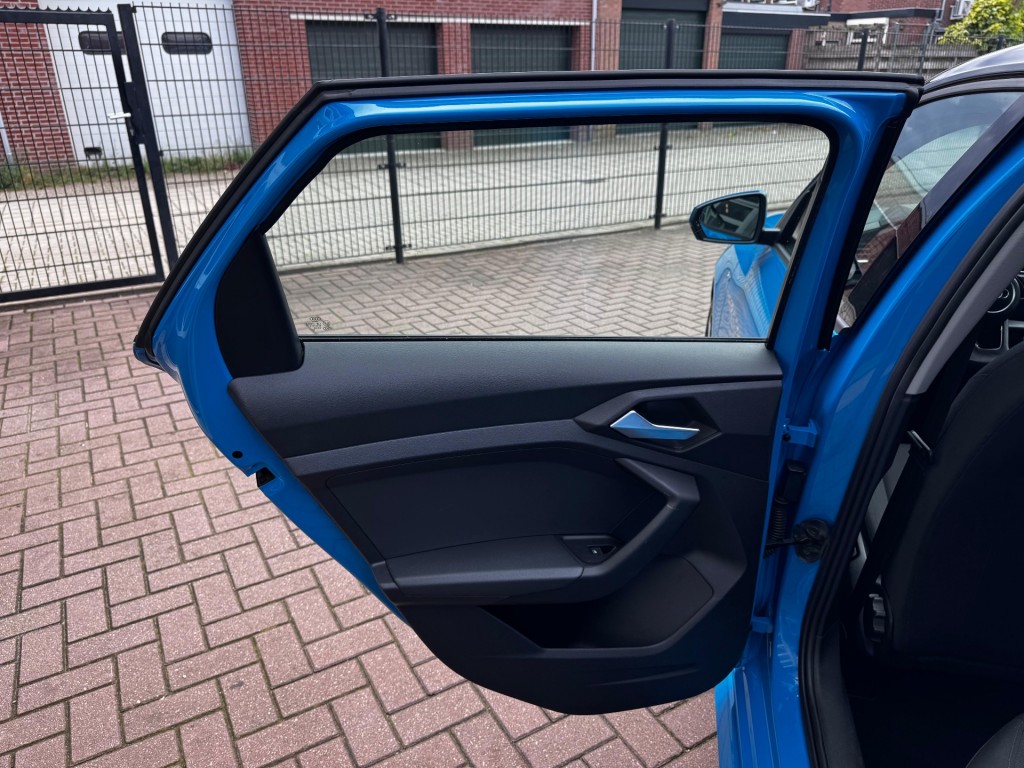 Audi A1 Sportback Audi A1 SPORTBACK 30 TFSI PRO LINE S / CARPLAY / CRUISE / MATRIX-LED / RIJKLAAR!