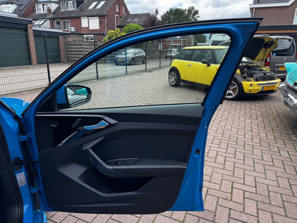 Audi A1 Sportback Audi A1 SPORTBACK 30 TFSI PRO LINE S / CARPLAY / CRUISE / MATRIX-LED / RIJKLAAR!