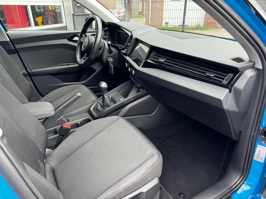 Audi A1 Sportback Audi A1 SPORTBACK 30 TFSI PRO LINE S / CARPLAY / CRUISE / MATRIX-LED / RIJKLAAR!