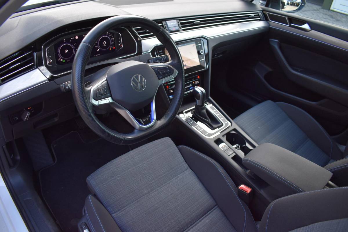 Volkswagen Passat Volkswagen Passat Variant 1.4 TSI PHEV GTE Business | Trekhaak | Massagestoelen | Pano |