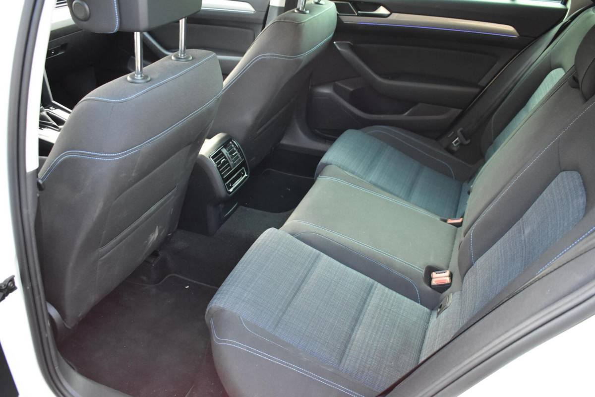 Volkswagen Passat Volkswagen Passat Variant 1.4 TSI PHEV GTE Business | Trekhaak | Massagestoelen | Pano |