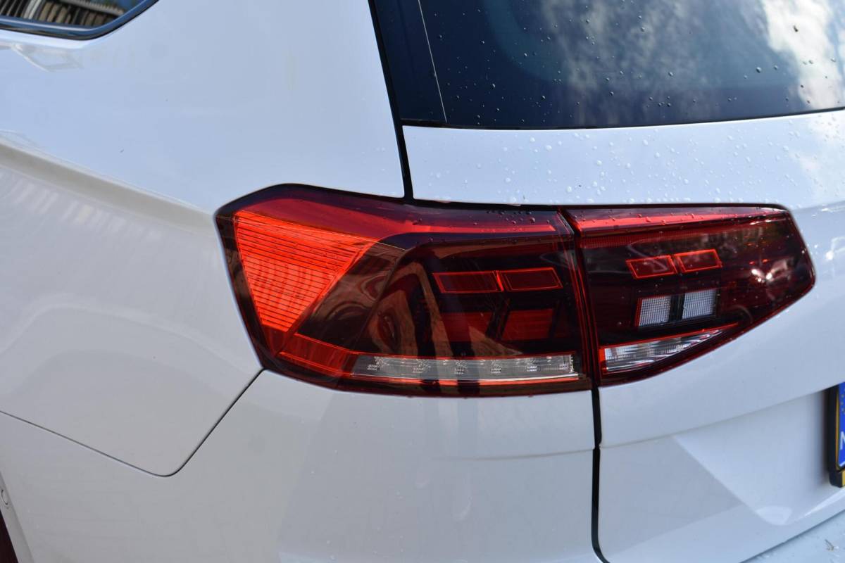 Volkswagen Passat Volkswagen Passat Variant 1.4 TSI PHEV GTE Business | Trekhaak | Massagestoelen | Pano |