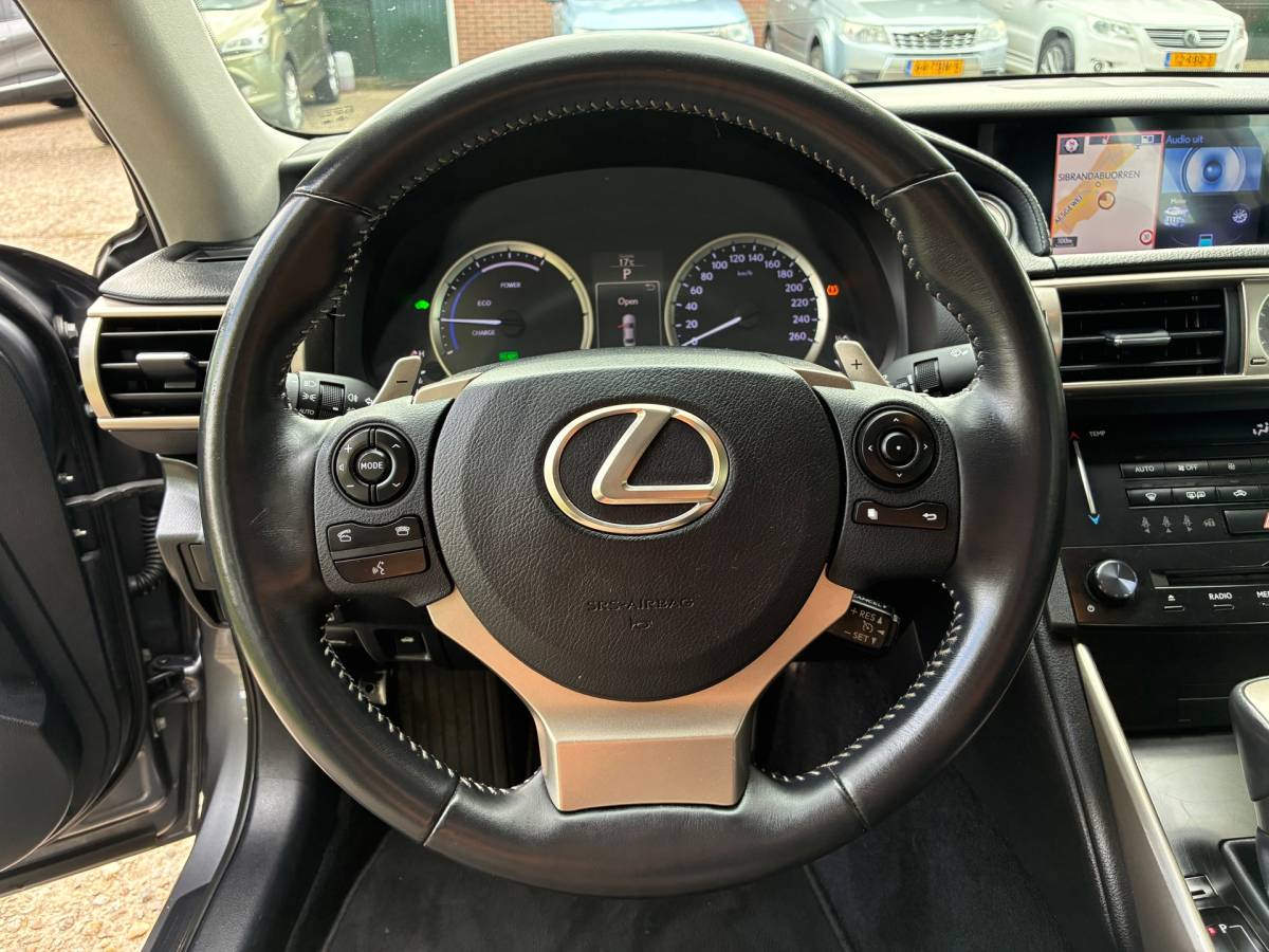 Lexus IS Lexus IS 300h Business Hybride | Xenon + Leder + Navi nu €13.975,-!!