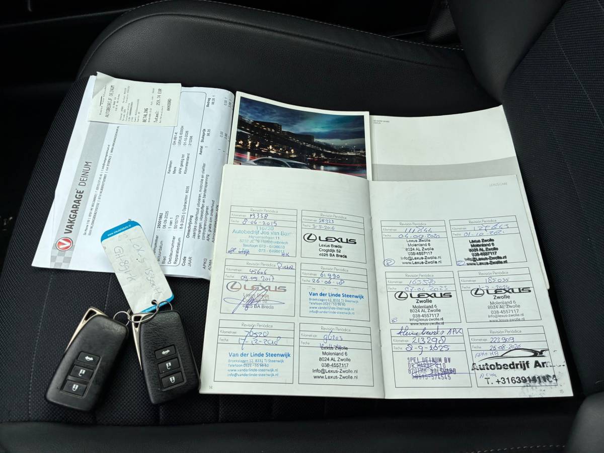 Lexus IS Lexus IS 300h Business Hybride | Xenon + Leder + Navi nu €13.975,-!!