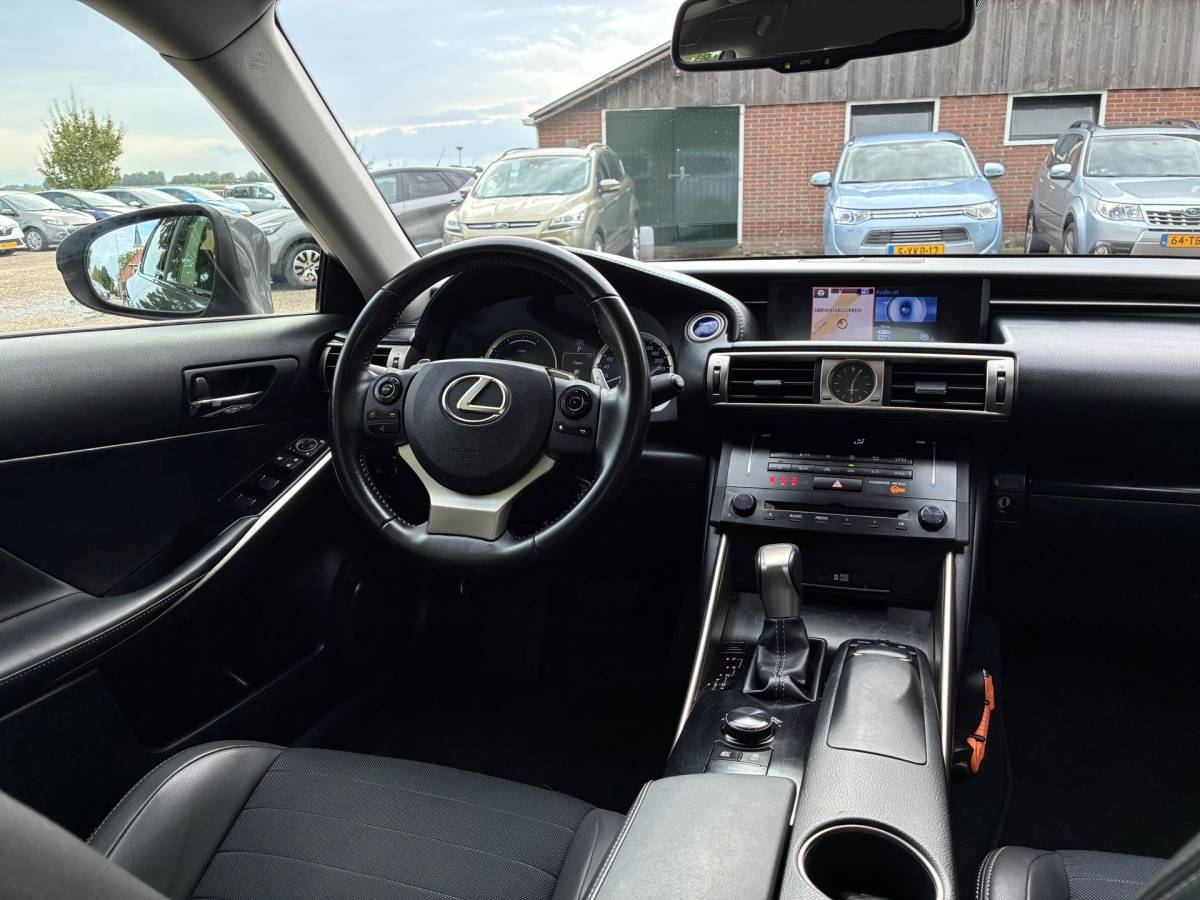 Lexus IS Lexus IS 300h Business Hybride | Xenon + Leder + Navi nu €13.975,-!!