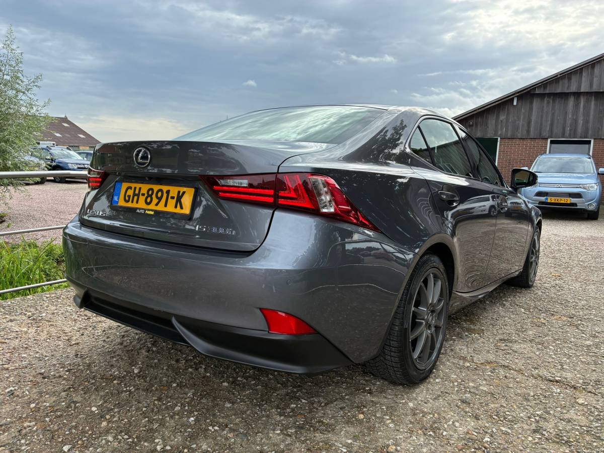 Lexus IS Lexus IS 300h Business Hybride | Xenon + Leder + Navi nu €13.975,-!!