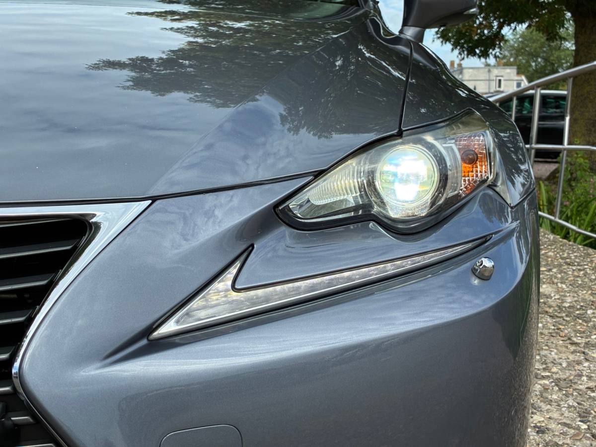 Lexus IS Lexus IS 300h Business Hybride | Xenon + Leder + Navi nu €13.975,-!!