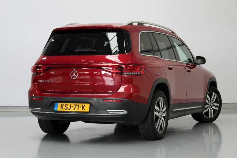 Mercedes-Benz EQB Mercedes-Benz EQB 250+ Luxury Line 71 kWh, SOH98% | LEDER | SFEERVERLICHTING | ELEC-ACHTERKLEP