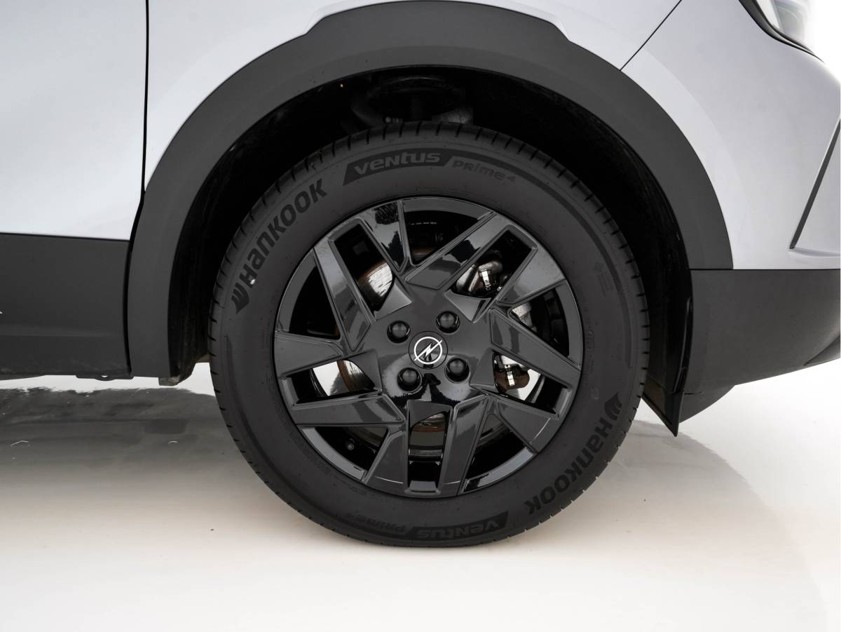 Opel Mokka-e Opel Mokka Electric Level 4 50 kWh [3-Fase-11kW] {SoH-95%} (INCL.BTW) Aut. *HEATPUMP | LEATHER-FABRIC | DIGI-COCKPIT | FULL-LED | CAMERA | COMFORTSEATS | KEYLESS | DAB+ | ECC | CRUISE | 17”ALU*