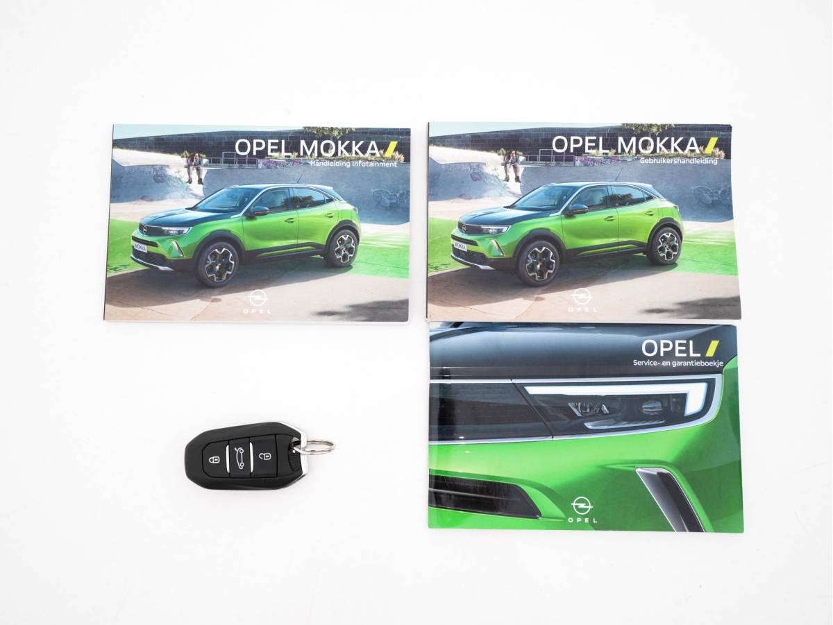 Opel Mokka-e Opel Mokka Electric Level 4 50 kWh [3-Fase-11kW] {SoH-95%} (INCL.BTW) Aut. *HEATPUMP | LEATHER-FABRIC | DIGI-COCKPIT | FULL-LED | CAMERA | COMFORTSEATS | KEYLESS | DAB+ | ECC | CRUISE | 17”ALU*