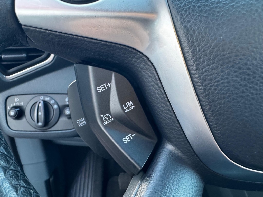 Ford C-MAX Ford C-max 1.0 ECOBOOST 125PK EDITION PLUS / AIRCO / CRUISE / CAMERA / TREKHAAK / PDC