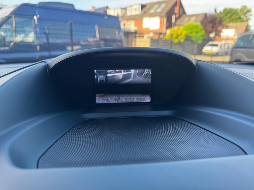 Ford C-MAX Ford C-max 1.0 ECOBOOST 125PK EDITION PLUS / AIRCO / CRUISE / CAMERA / TREKHAAK / PDC