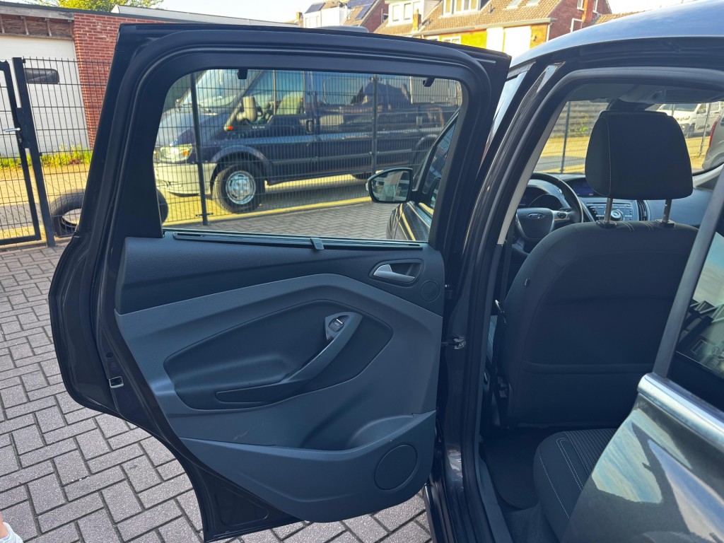 Ford C-MAX Ford C-max 1.0 ECOBOOST 125PK EDITION PLUS / AIRCO / CRUISE / CAMERA / TREKHAAK / PDC