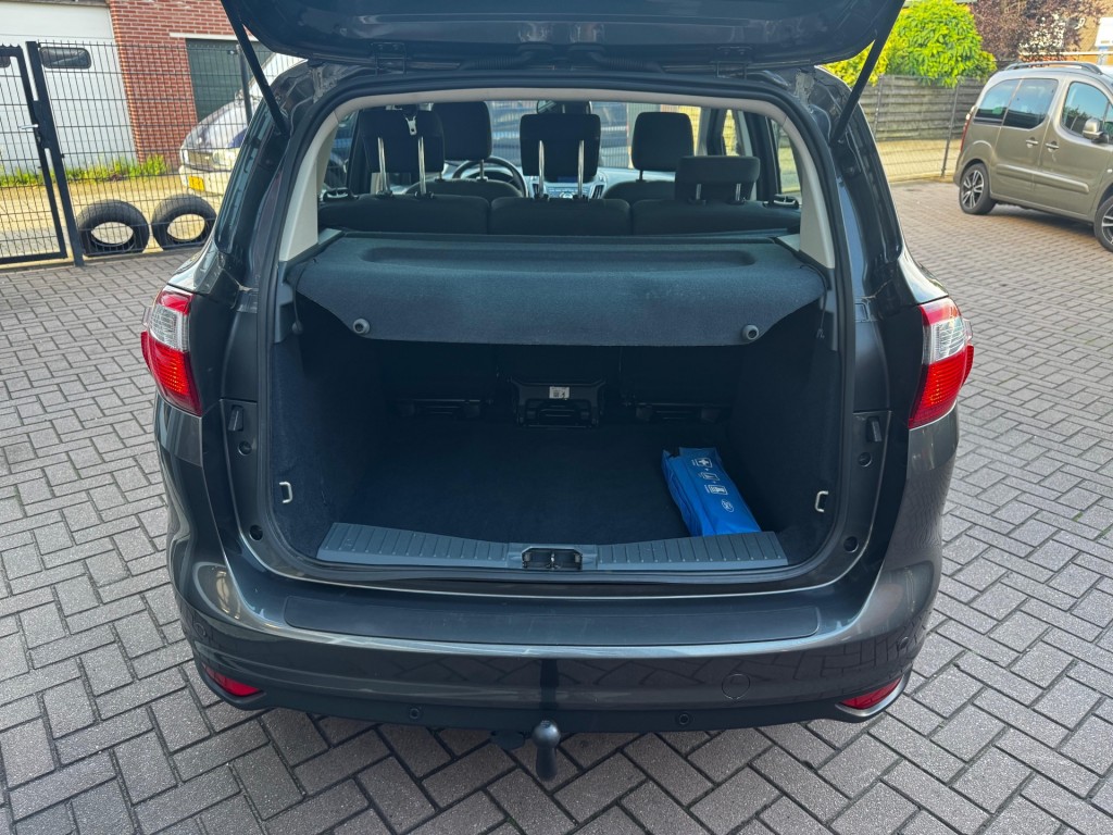 Ford C-MAX Ford C-max 1.0 ECOBOOST 125PK EDITION PLUS / AIRCO / CRUISE / CAMERA / TREKHAAK / PDC