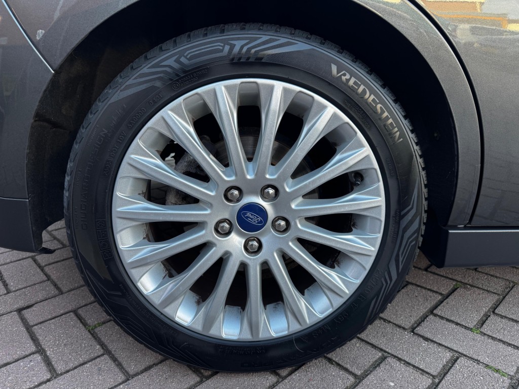 Ford C-MAX Ford C-max 1.0 ECOBOOST 125PK EDITION PLUS / AIRCO / CRUISE / CAMERA / TREKHAAK / PDC
