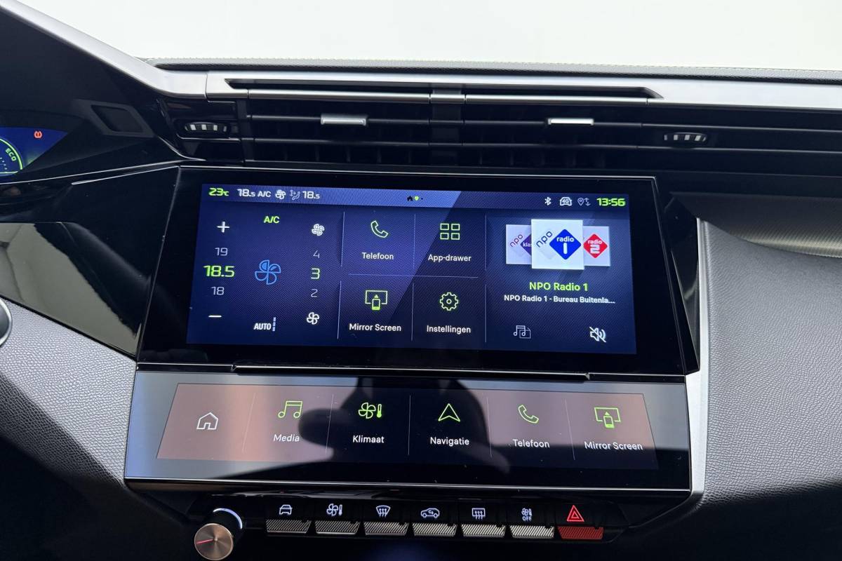 Peugeot 408 Peugeot 408 1.2 Hybrid 145 e-DCS6 GT Navigatie | Cruise Control Adaptief | Electrische Achterklep | Stuurverwarming | Climate Control