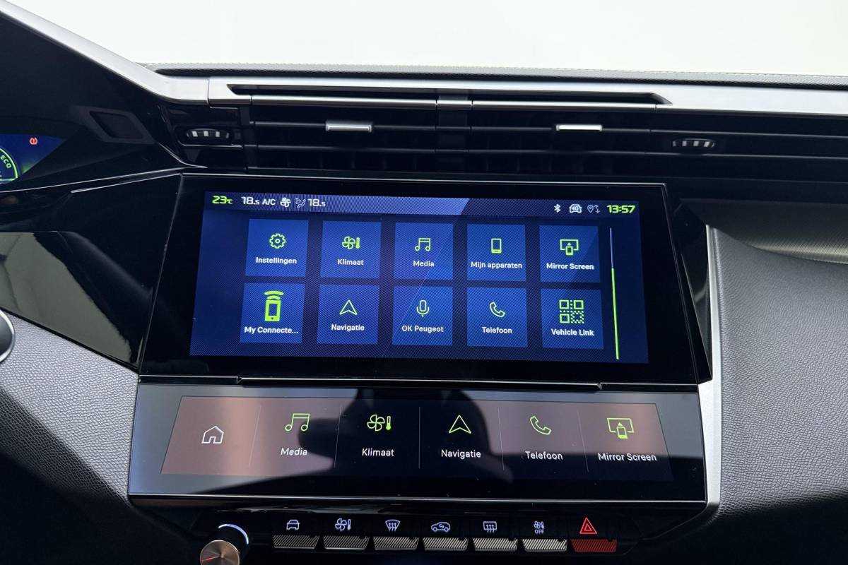 Peugeot 408 Peugeot 408 1.2 Hybrid 145 e-DCS6 GT Navigatie | Cruise Control Adaptief | Electrische Achterklep | Stuurverwarming | Climate Control
