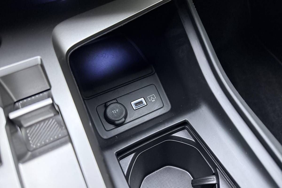 Peugeot 408 Peugeot 408 1.2 Hybrid 145 e-DCS6 GT Navigatie | Cruise Control Adaptief | Electrische Achterklep | Stuurverwarming | Climate Control