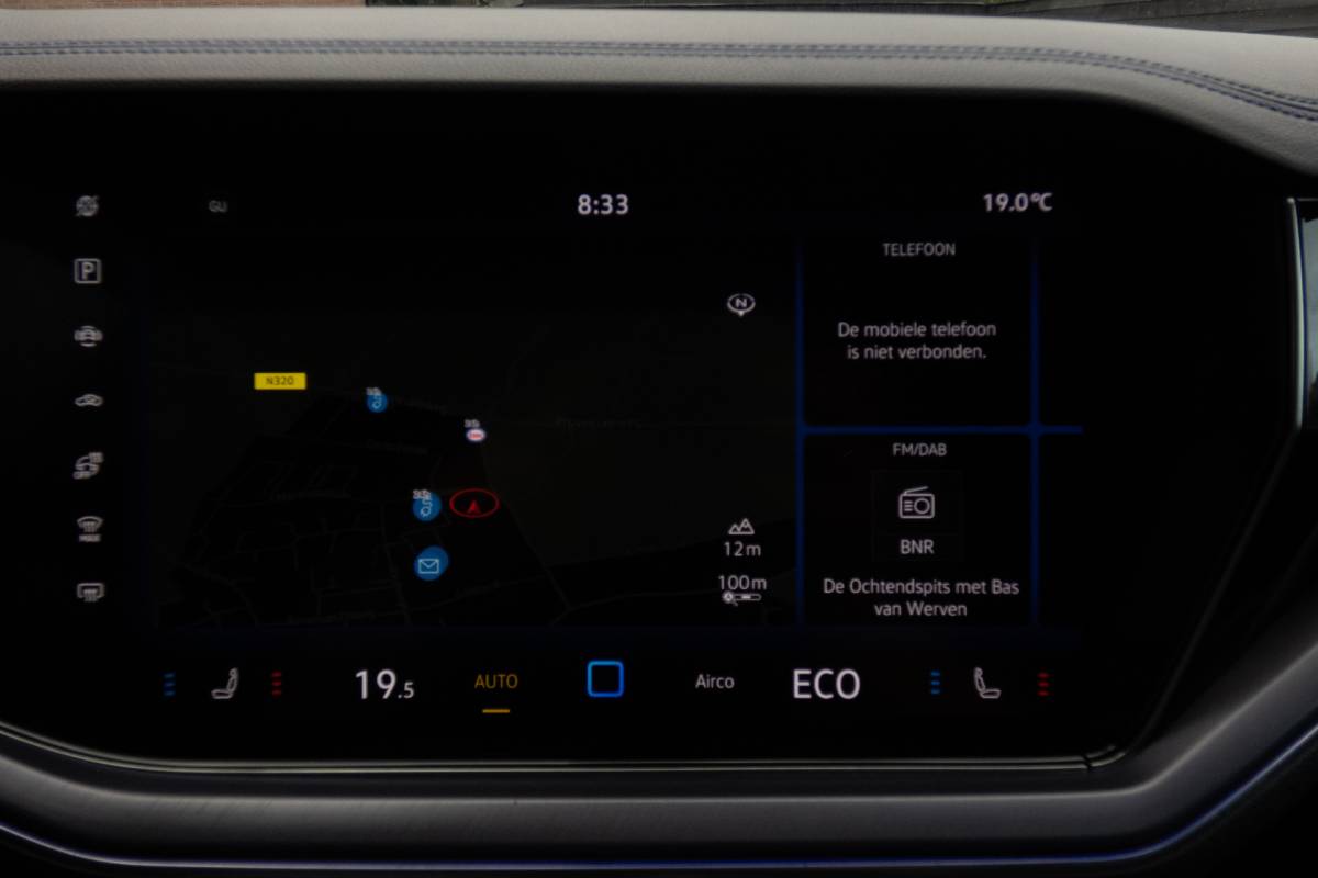 Volkswagen Touareg Volkswagen Touareg 3.0 TSi eHybrid 4MOTION R | Panoramadak | Luchtvering | 360°| HUD | Stoelverwarming & -ventilatie