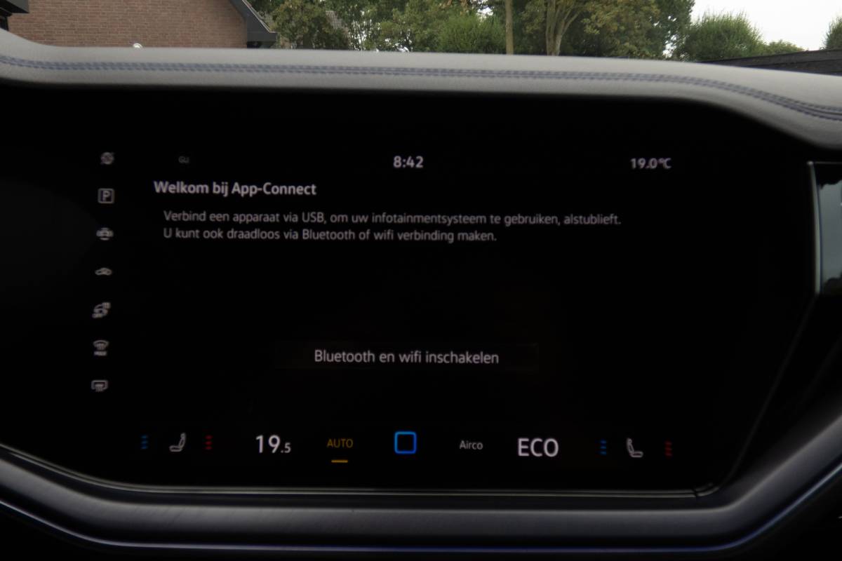 Volkswagen Touareg Volkswagen Touareg 3.0 TSi eHybrid 4MOTION R | Panoramadak | Luchtvering | 360°| HUD | Stoelverwarming & -ventilatie