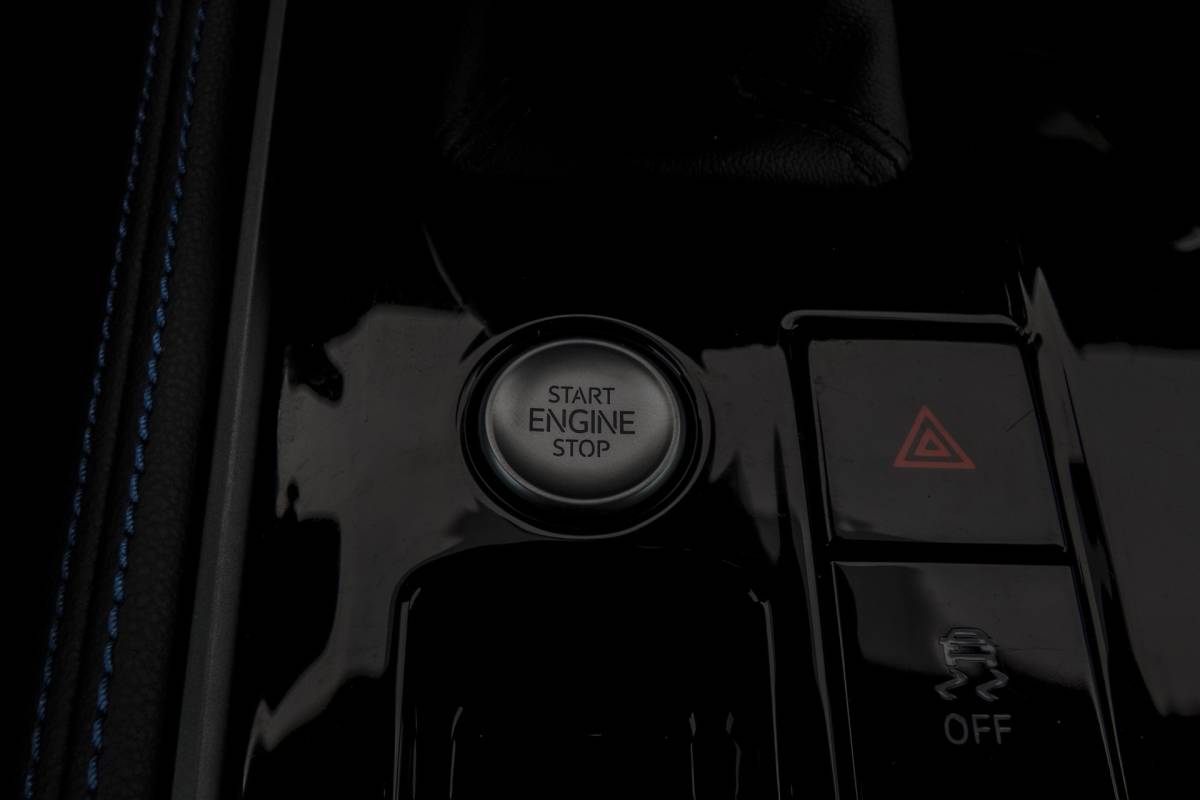 Volkswagen Touareg Volkswagen Touareg 3.0 TSi eHybrid 4MOTION R | Panoramadak | Luchtvering | 360°| HUD | Stoelverwarming & -ventilatie