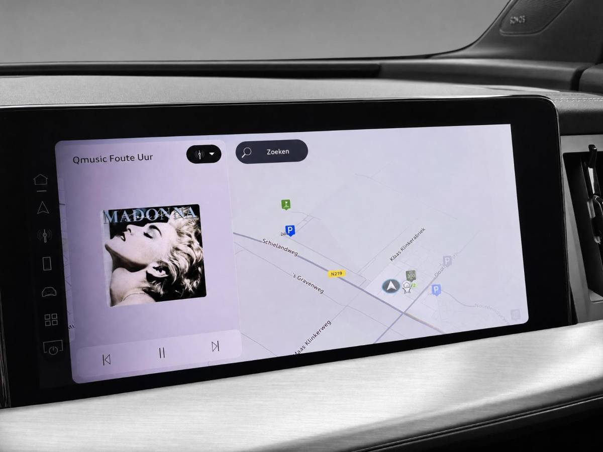 Audi Q4 Sportback e-tron Audi Q4 Sportback e-tron S edition quattro performance 82 kWh · Tech Pro · Panorama dak · SONOS Sound · Ambient lighting · Head-up Display