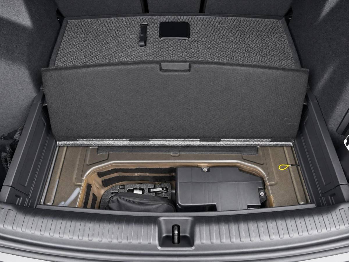 Audi Q4 Sportback e-tron Audi Q4 Sportback e-tron S edition quattro performance 82 kWh · Tech Pro · Panorama dak · SONOS Sound · Ambient lighting · Head-up Display