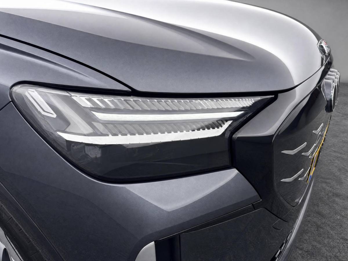 Audi Q4 Sportback e-tron Audi Q4 Sportback e-tron S edition quattro performance 82 kWh · Tech Pro · Panorama dak · SONOS Sound · Ambient lighting · Head-up Display