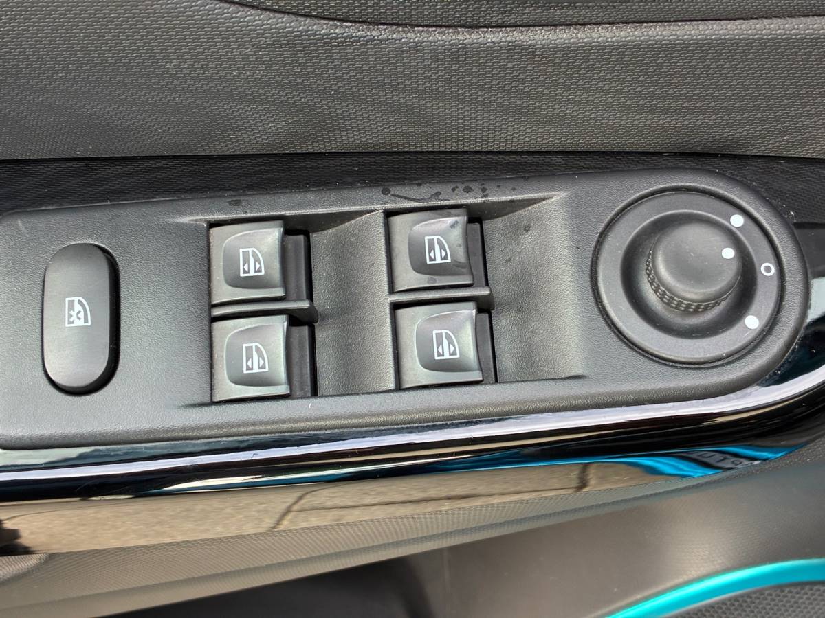 Renault Captur Renault Captur 1.2 TCe Dynamique|Automaat|Navigatie|CarPlay|Climatronic|CruiseControl|Trekhaak|