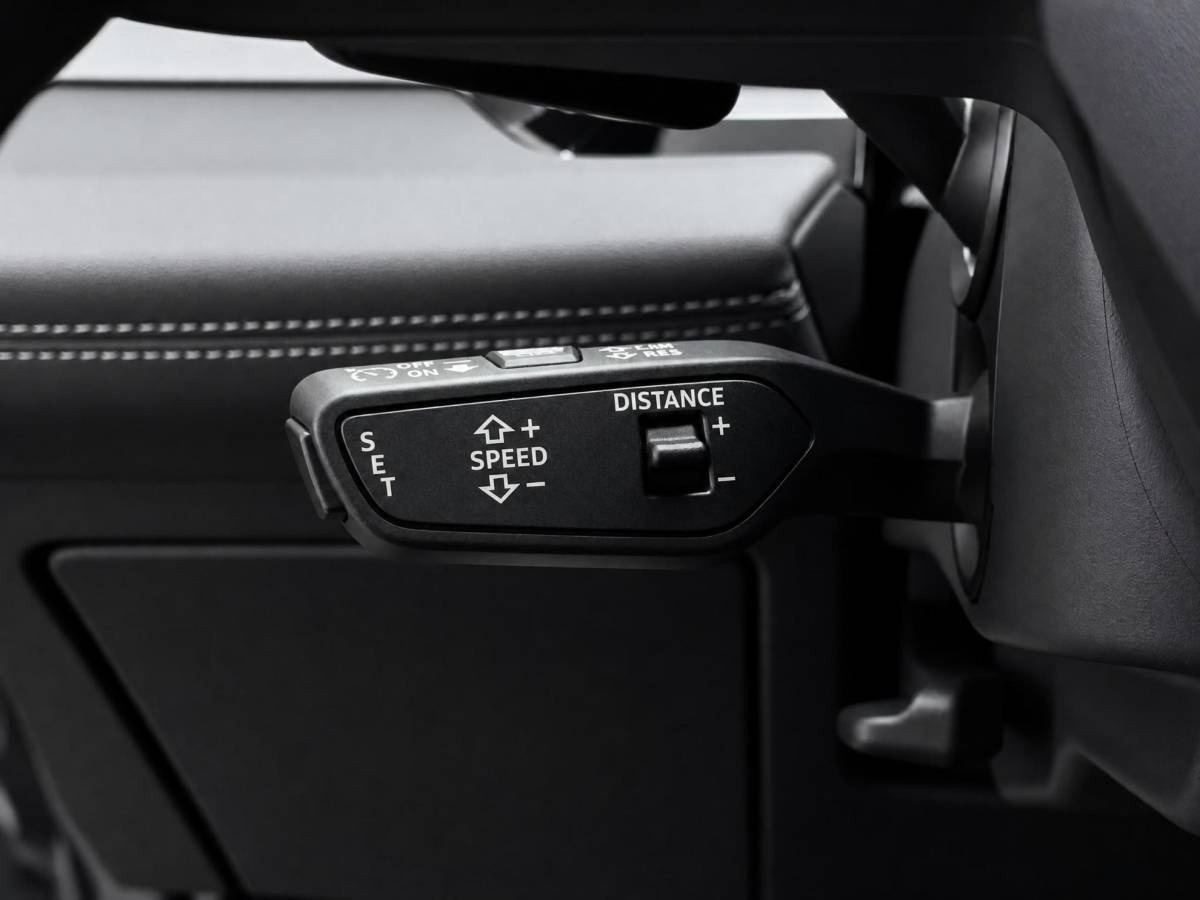 Audi Q6 e-tron Audi Q6 e-tron S edition performance 100 kWh 306 PK · Tech pro · Glazen panoramadak · Trekhaak elek. wegklapbaar · Optiekpakket zwart