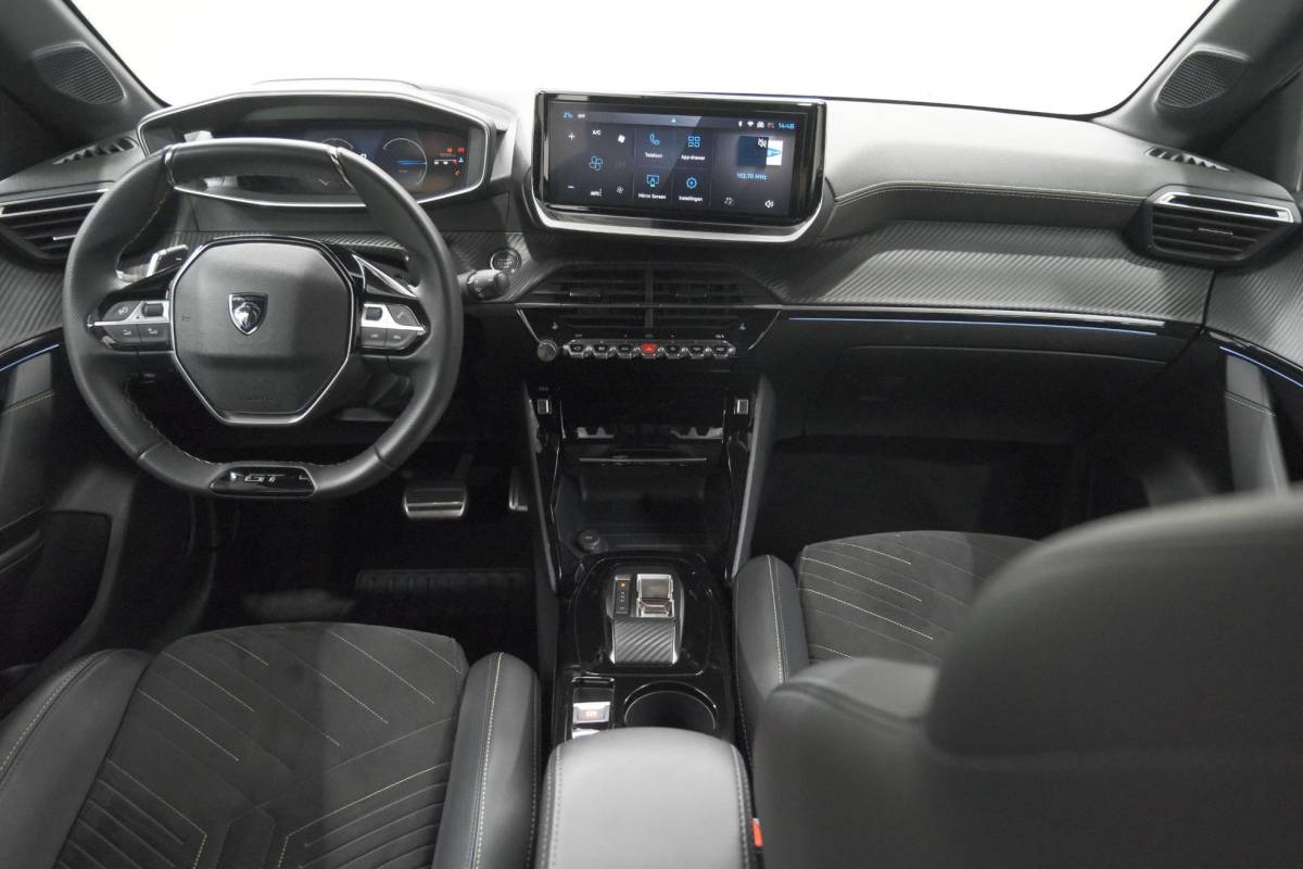 Peugeot 208 Peugeot 208 1.2 Hybrid 145 e-DCS6 GT | Alcantara Pakket | Camera | Apple Carplay | Stoelverwarming