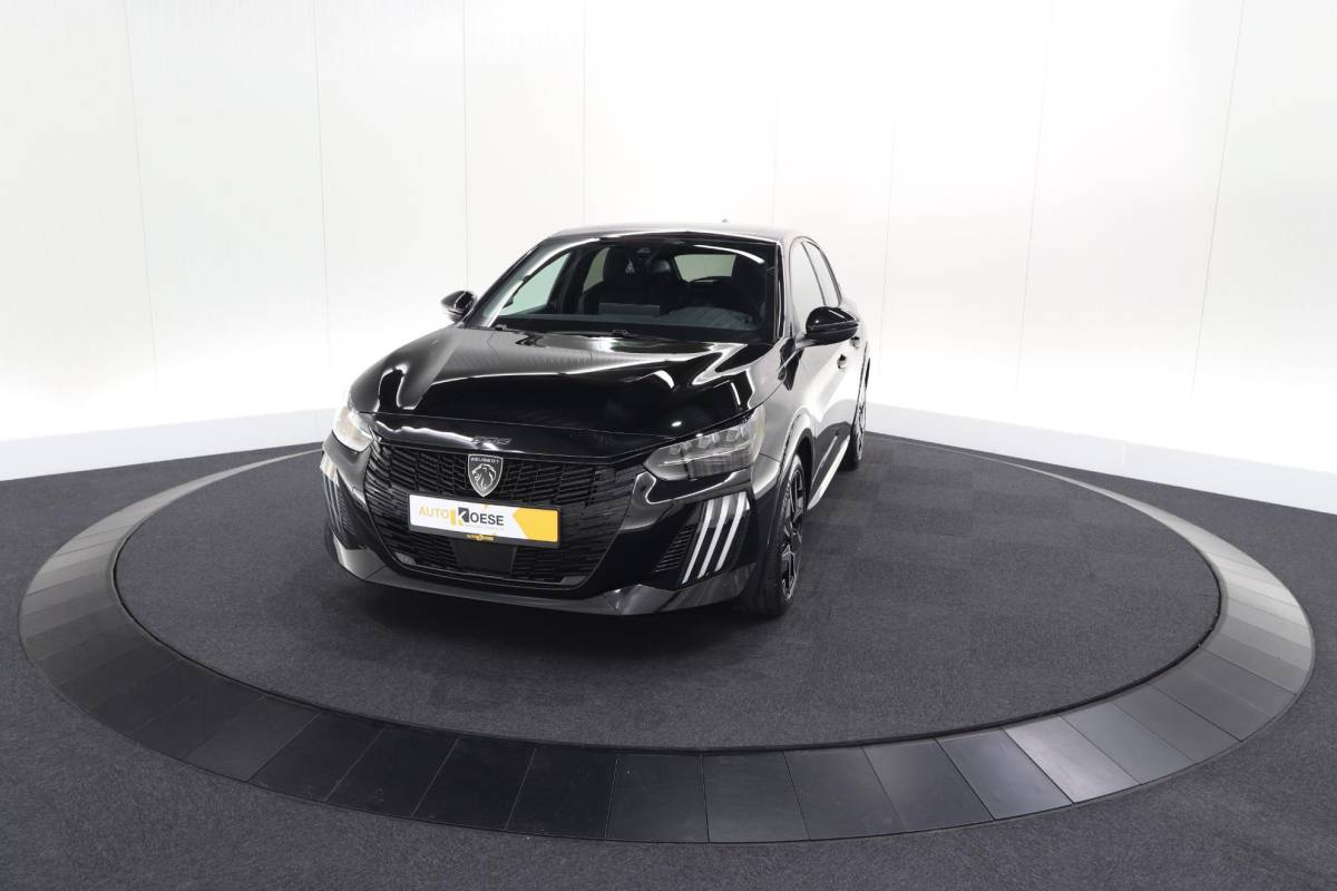 Peugeot 208 Peugeot 208 1.2 Hybrid 145 e-DCS6 GT | Alcantara Pakket | Camera | Apple Carplay | Stoelverwarming