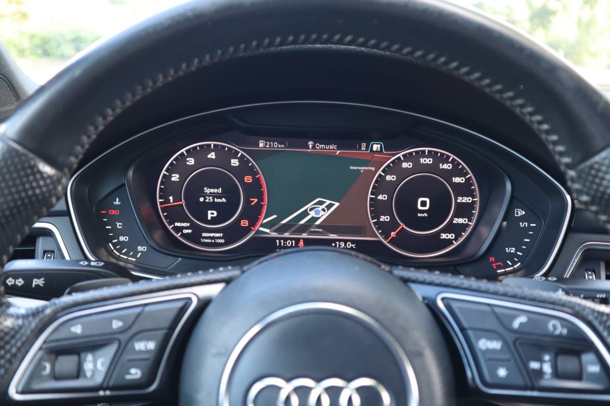 Audi A4 Audi A4 Limousine 2.0 TFSI ultra Sport S-line | 360 Camera | B&O | Sfeerverlichting |