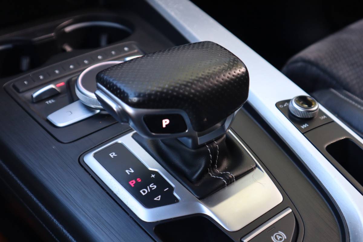 Audi A4 Audi A4 Limousine 2.0 TFSI ultra Sport S-line | 360 Camera | B&O | Sfeerverlichting |