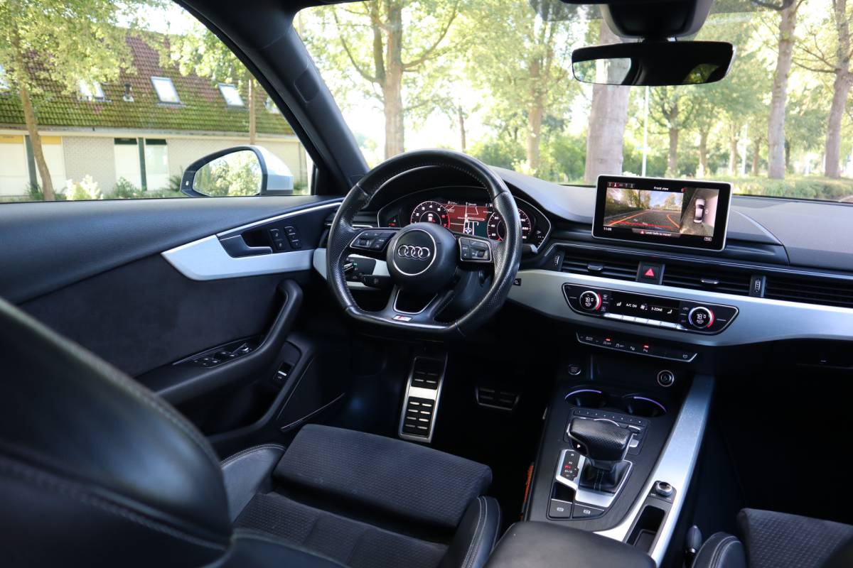 Audi A4 Audi A4 Limousine 2.0 TFSI ultra Sport S-line | 360 Camera | B&O | Sfeerverlichting |